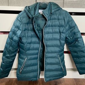 Lightweight puffer jacket